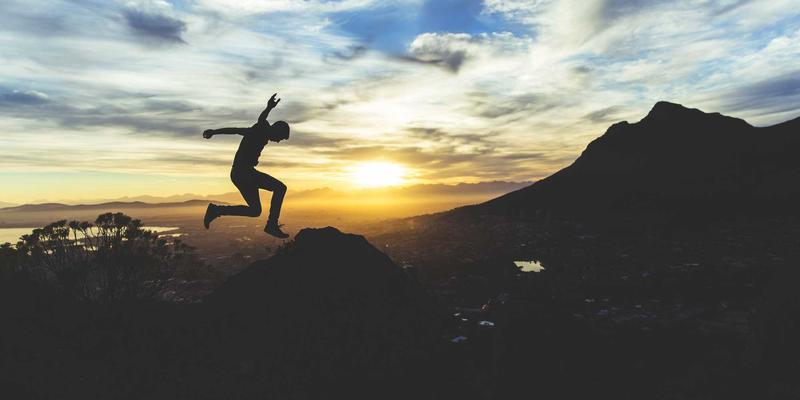 当科学发现撕裂心灵：从罗莎琳德·卡迪亚案例看婚姻家庭治疗与压力咨询的重要性